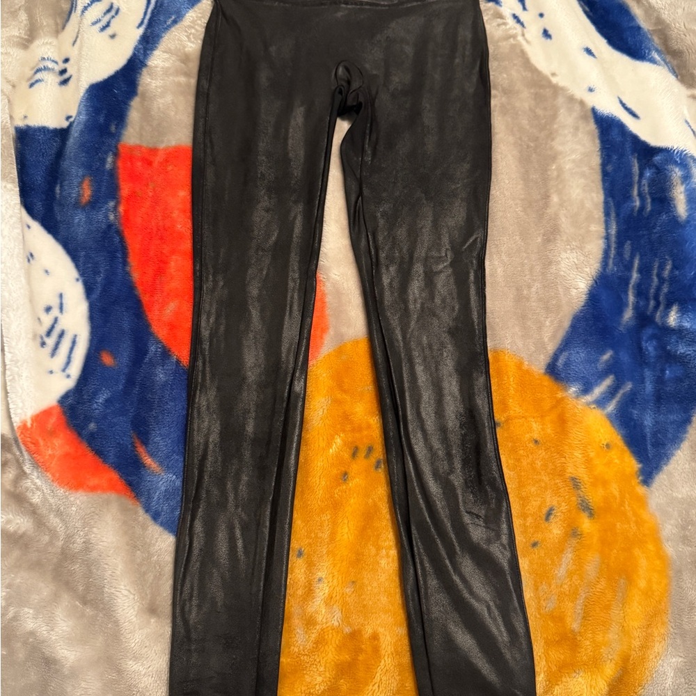 Women’s SPANX Faux Leather Smoothing Black Leggings Sz M